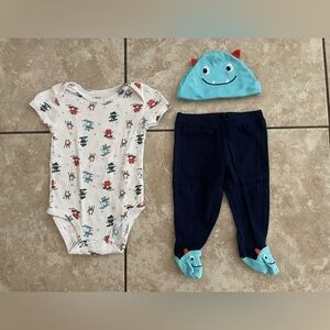 (2) 6 Month Carter’s 3 piece outfits